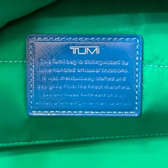 Tumi Voyager Canvas and Leather Duffel Bag Carry On in Sky Blue - Picture 6 of 7